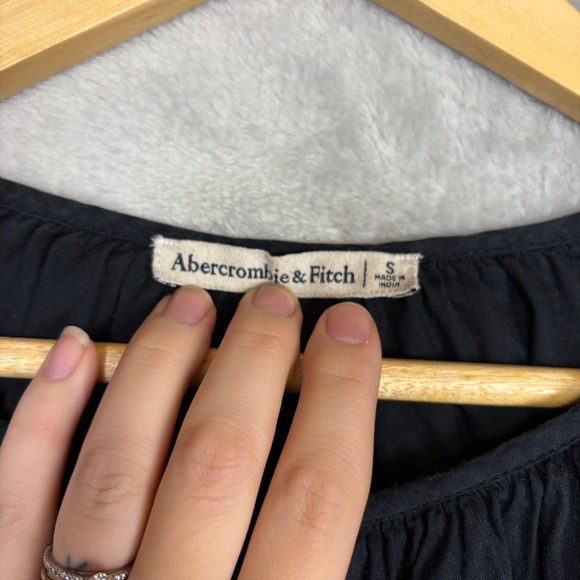 ✨ 2/$35 Abercrombie Fitch Lace Tiered Peasant Blouse Top Black Boho Cottagecore - Picture 5 of 9